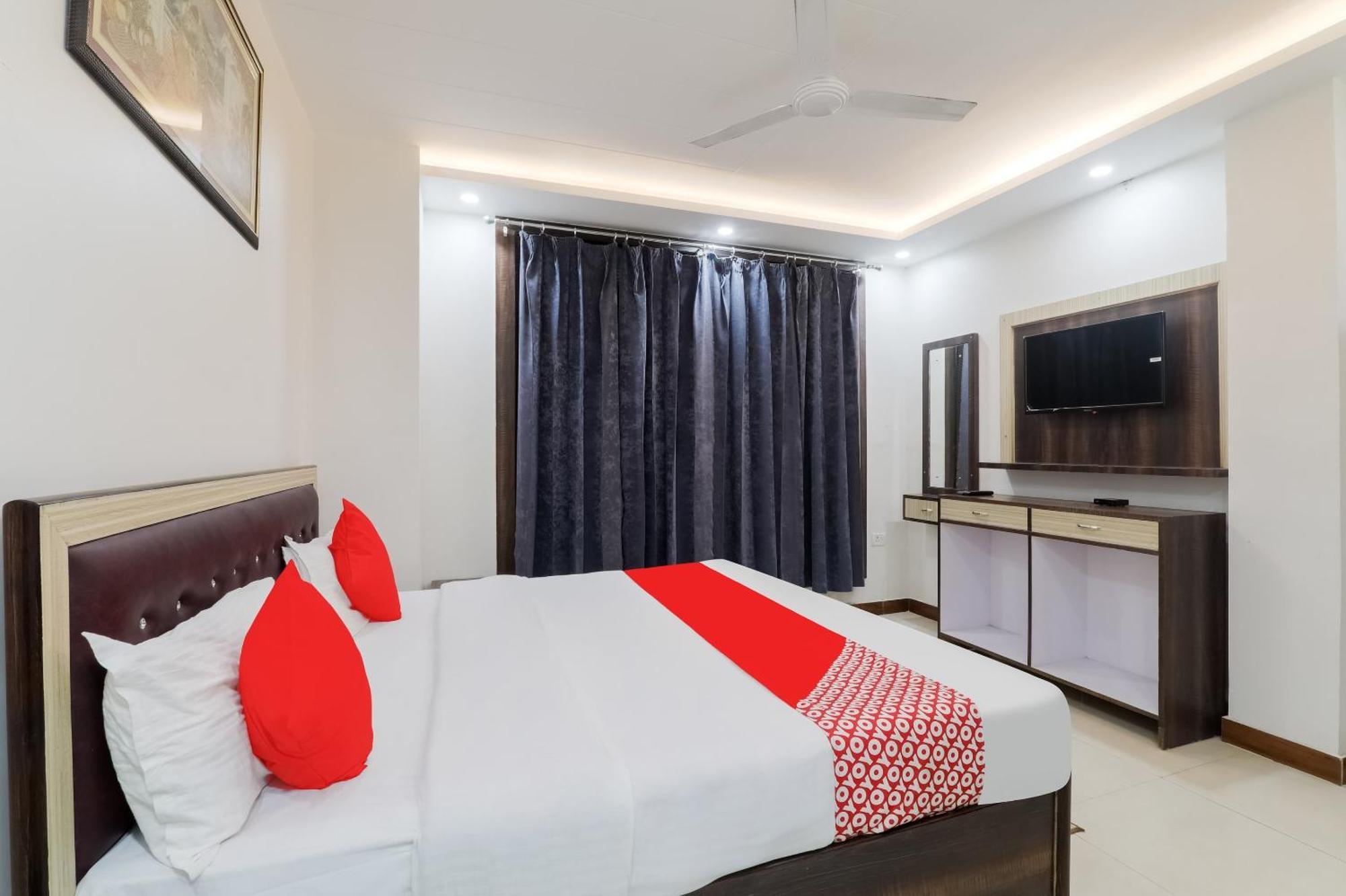 Hotel O The Maharaja Inn Lucknow Buitenkant foto