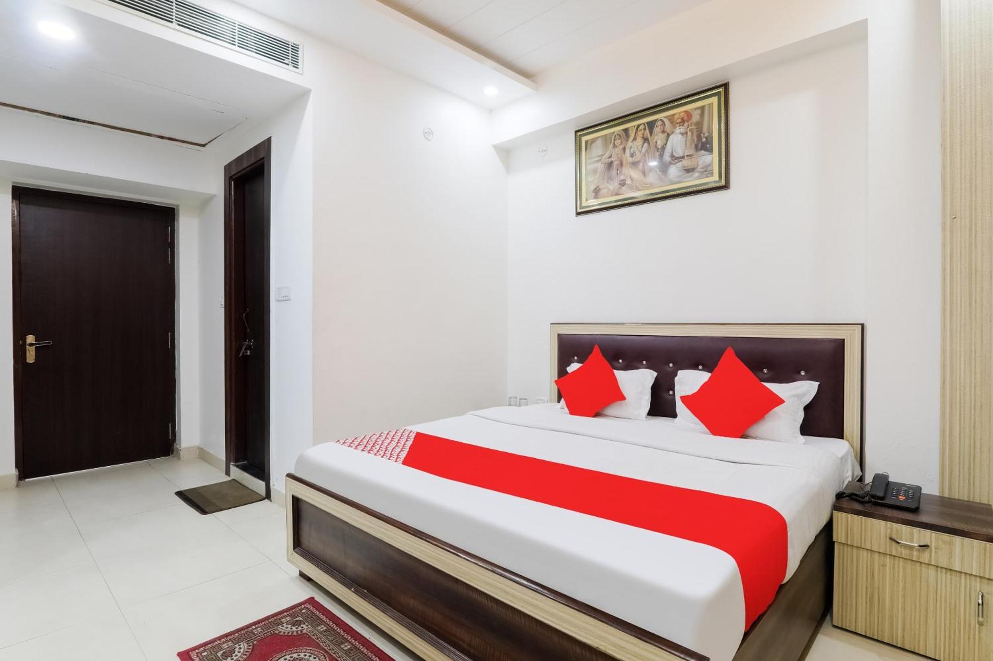 Hotel O The Maharaja Inn Lucknow Buitenkant foto